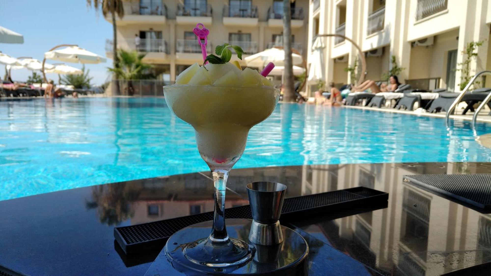 Neopol Hotel Kusadası Exterior foto